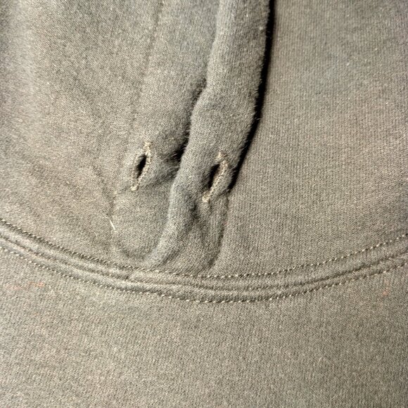 Kylie Jenner Hoodie Unisex M Black Red Logo Hooded Sweatshirt - Picture 9 of 10